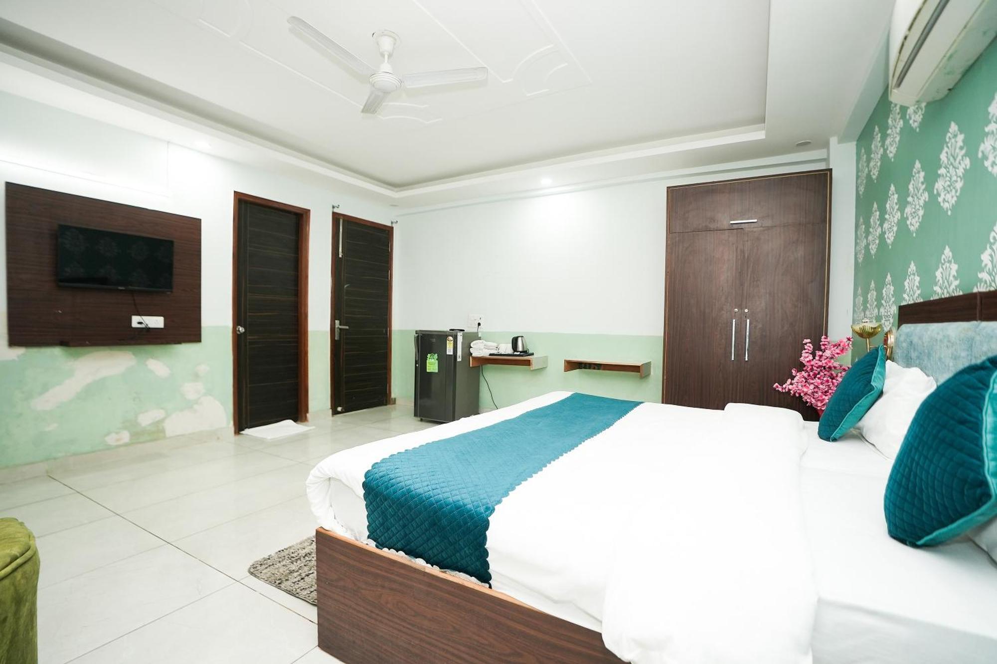 古尔冈 Tanvi Premium Residency Near Artemis Hospital, Gurugram酒店 外观 照片