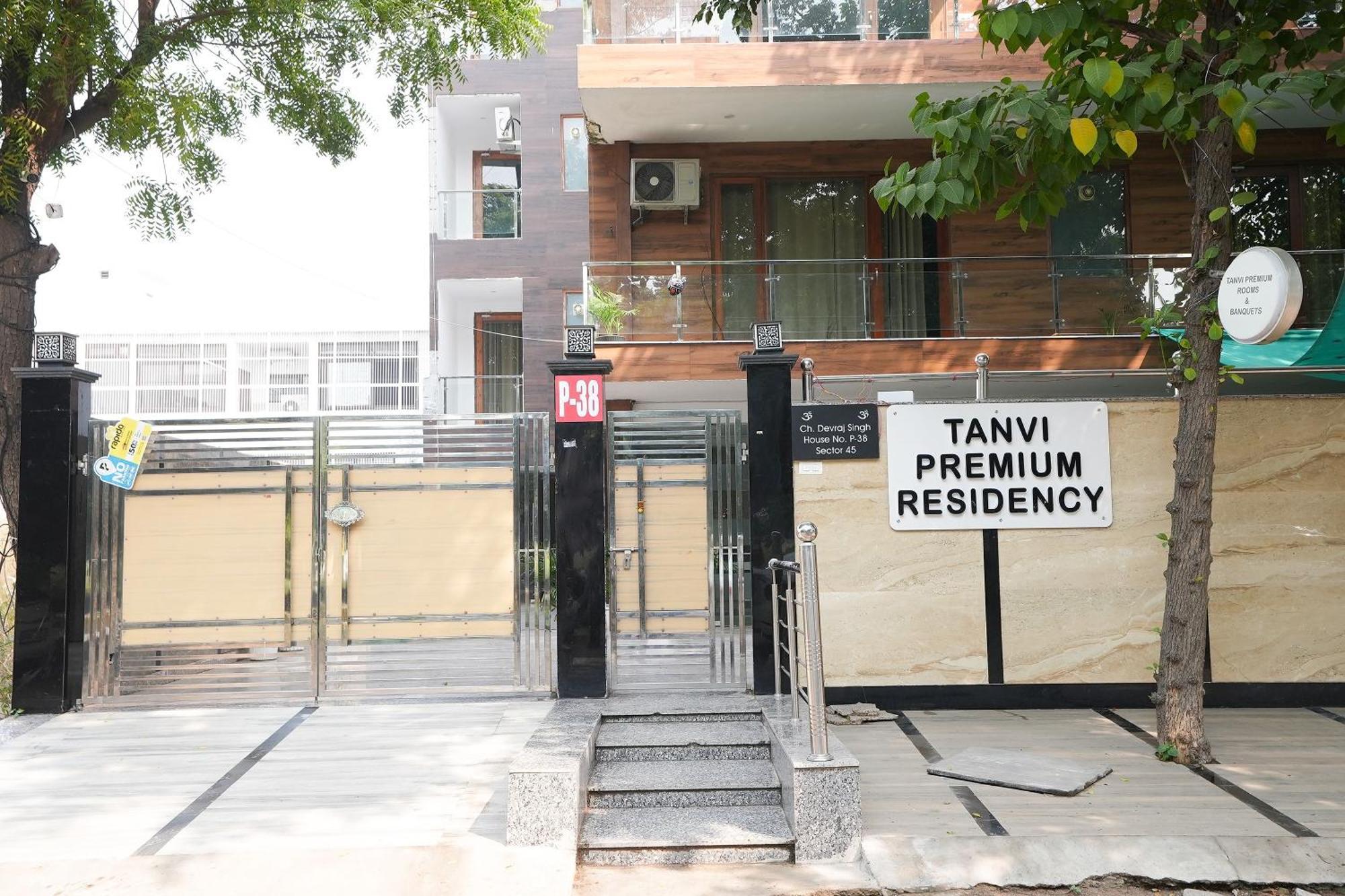 古尔冈 Tanvi Premium Residency Near Artemis Hospital, Gurugram酒店 外观 照片