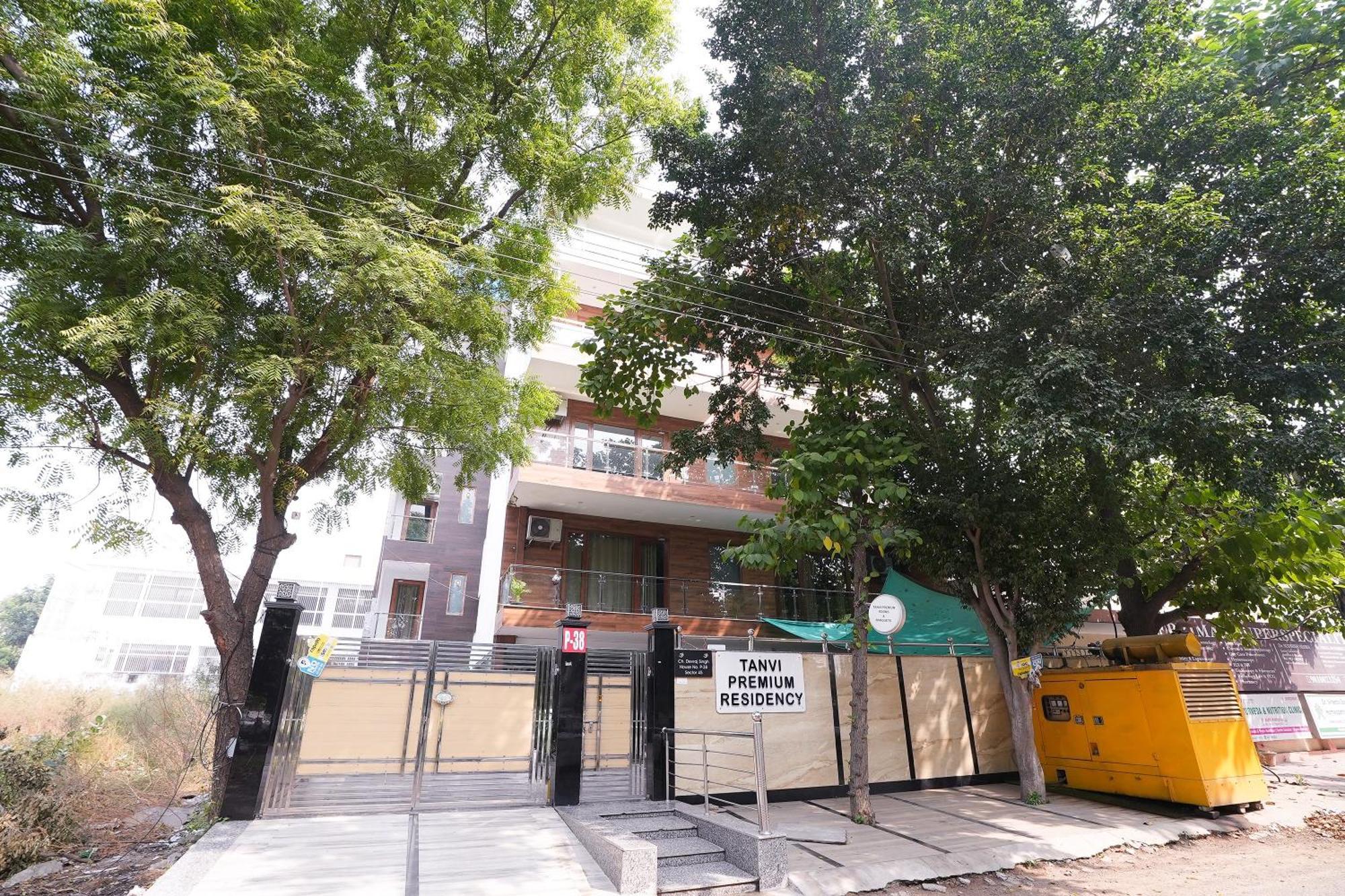 古尔冈 Tanvi Premium Residency Near Artemis Hospital, Gurugram酒店 外观 照片
